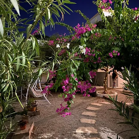 Mastroyiannis Apartment *